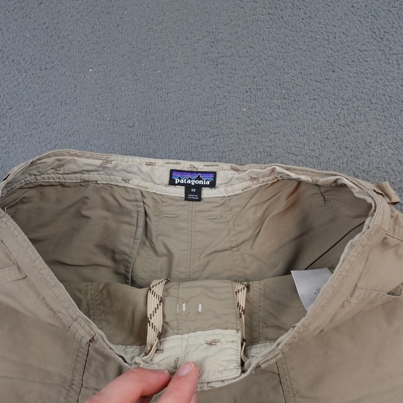 Patagonia Wavefarer Shorts Mens 30 Khaki Outdoor Hiking Nylon Lightweight SZ30 - Picture 3 of 10